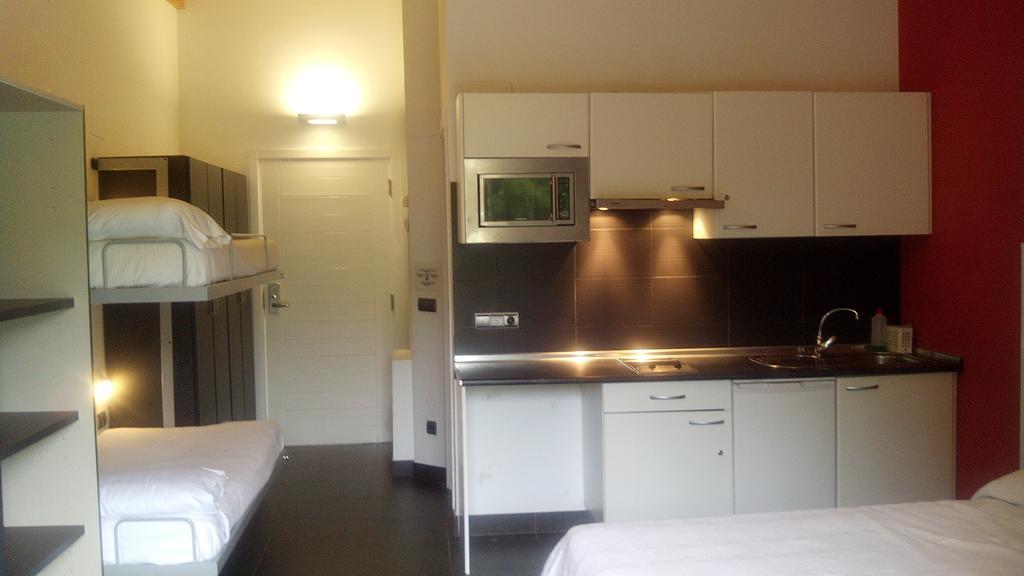 Albergue/Auberge Ulia Youth Hostel サン・セバスティアン 部屋 写真
