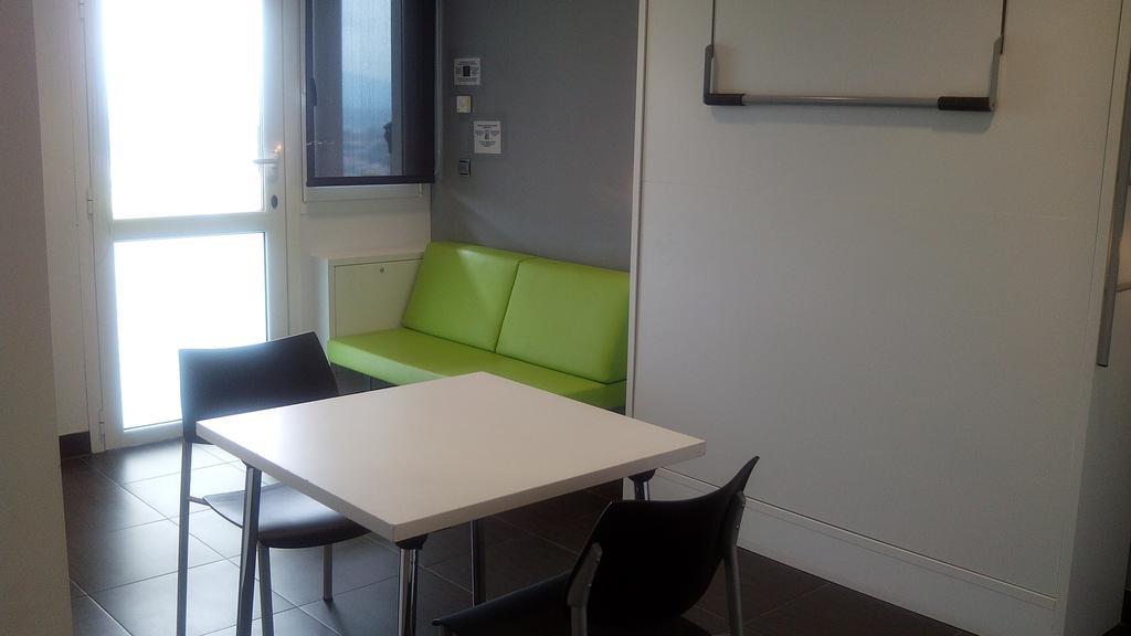 Albergue/Auberge Ulia Youth Hostel サン・セバスティアン 部屋 写真